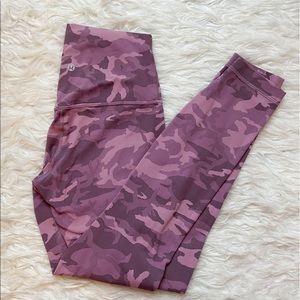 Lululemon Align Pant II 25"
Incognito Camo Pink Taupe Multi